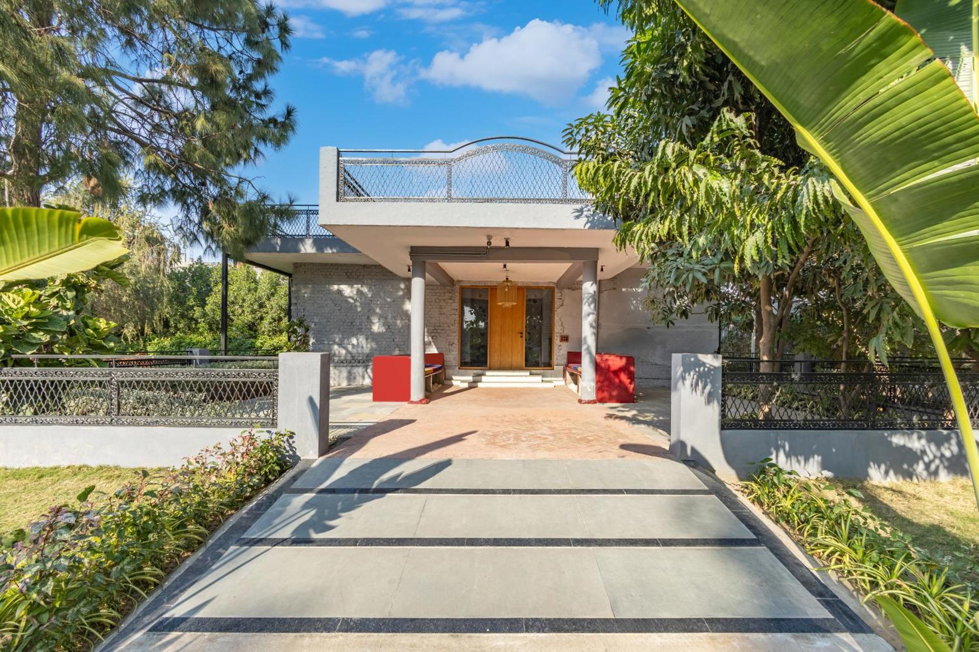 Elivaas Hidden Oasis 4Bhk With Pool, Mud House & Container House Villa Dhauj Exterior foto