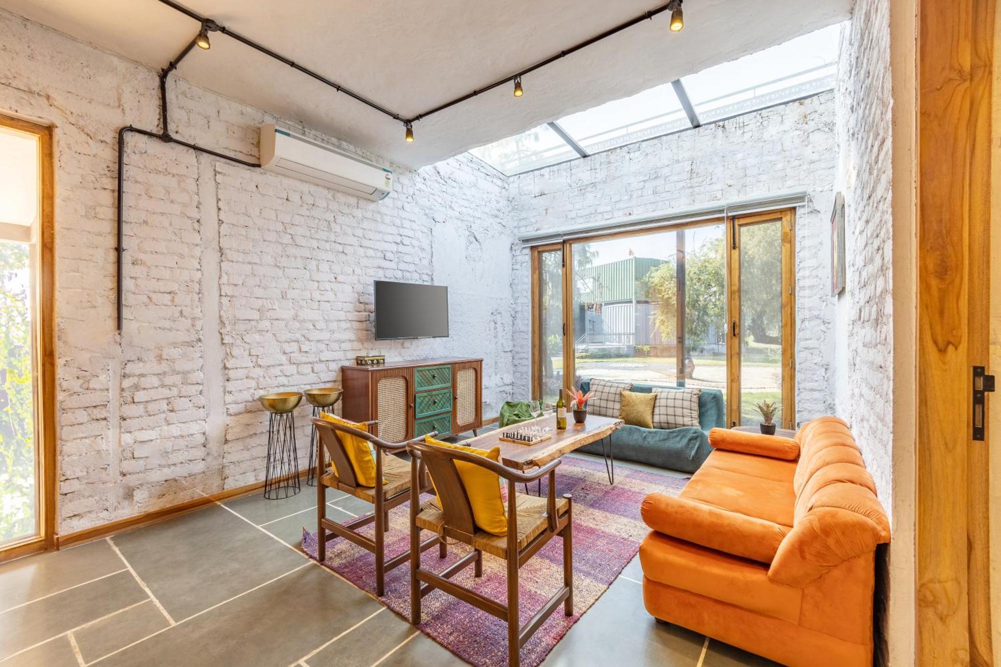 Elivaas Hidden Oasis 4Bhk With Pool, Mud House & Container House Villa Dhauj Exterior foto