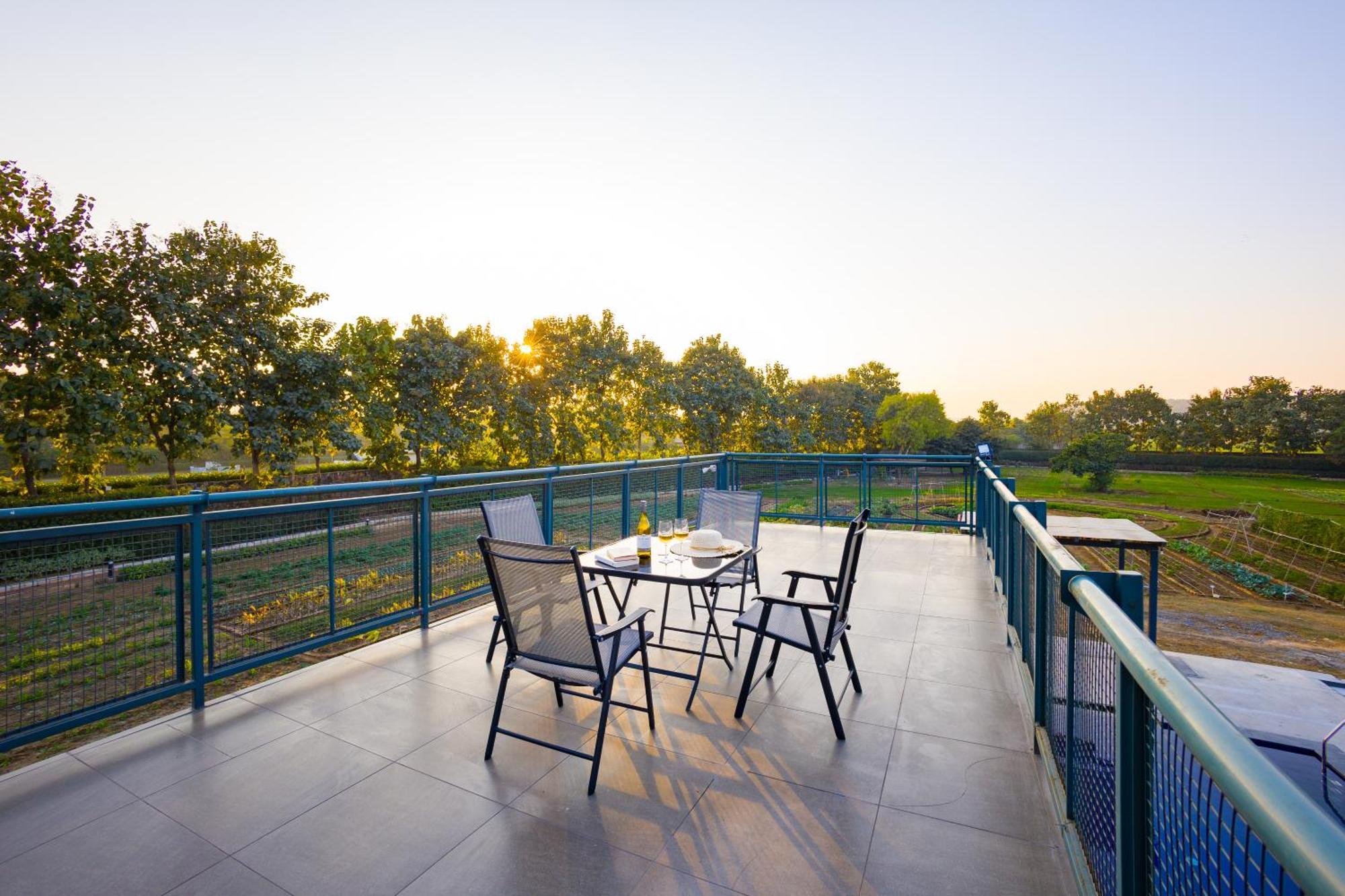 Elivaas Hidden Oasis 4Bhk With Pool, Mud House & Container House Villa Dhauj Exterior foto