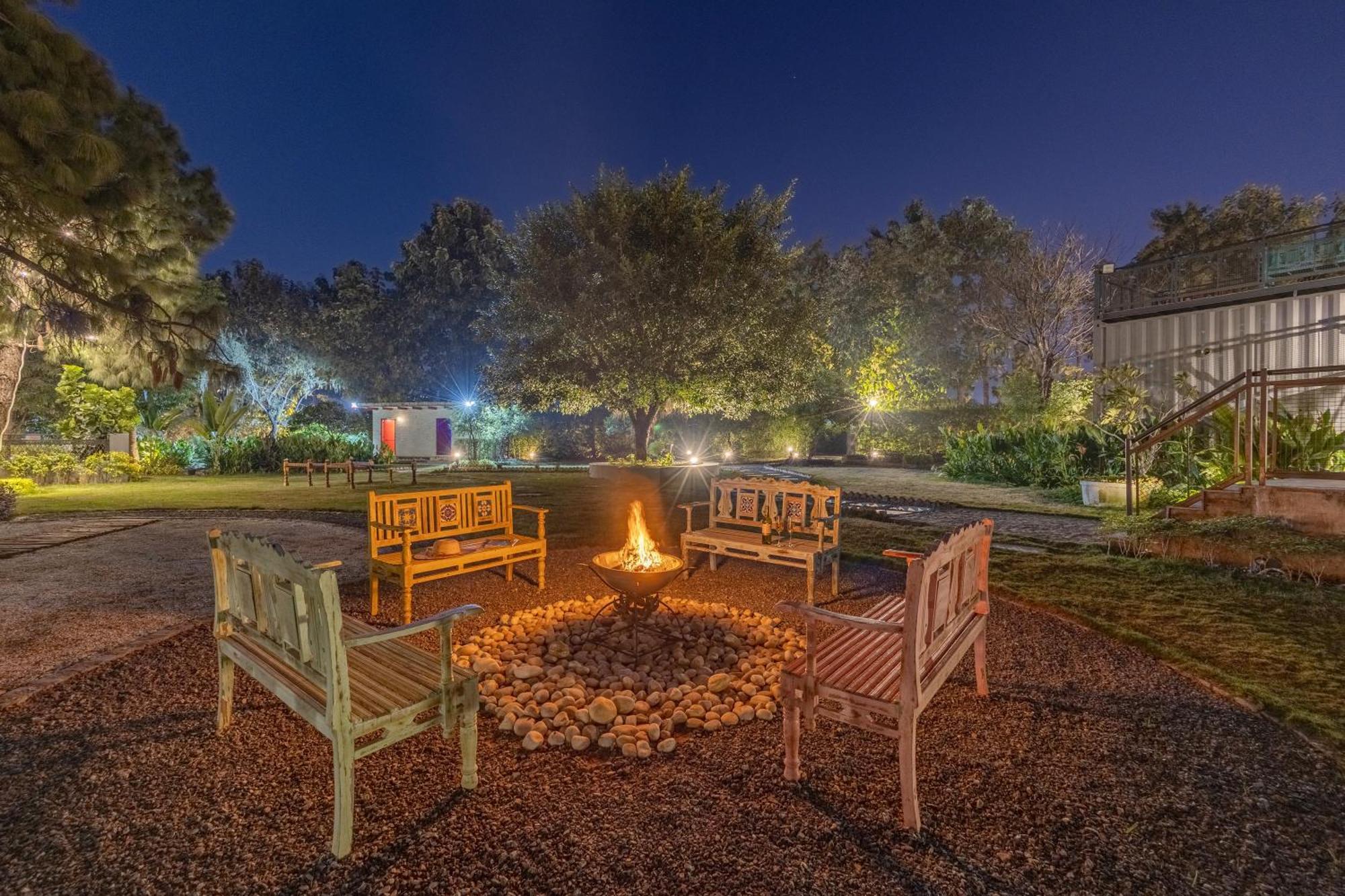 Elivaas Hidden Oasis 4Bhk With Pool, Mud House & Container House Villa Dhauj Exterior foto